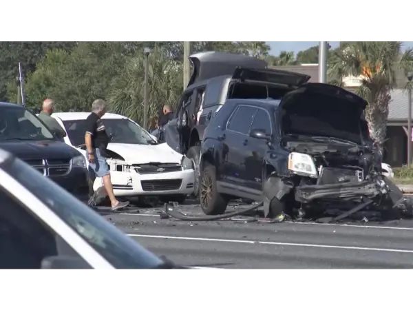 Awaria mocowania skrzyni biegów Ford Bronco 2025: Prawie przewrócenie się pojazdu terenowego wywołuje alarm społeczności