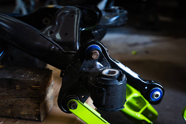 Od mikropęknięć do awarii: jak powtarzające się obciążenia zawieszenia niszczą tuleje gumowe