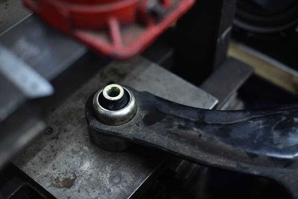 Trendy w zmniejszaniu wagi w projektowaniu tulei wahaczy