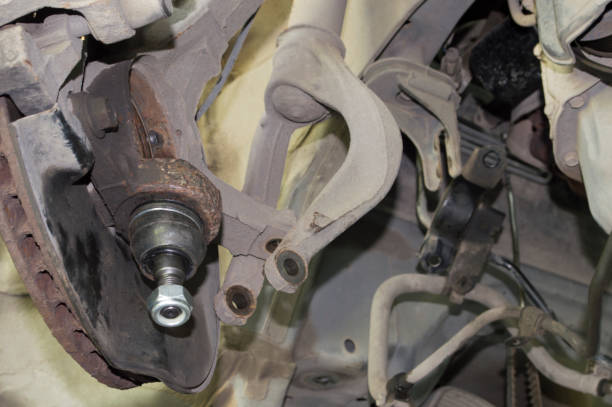 Rola tulei wahaczy poprzecznych w rozkładzie kąta przechyłu i sztywności przechyłu